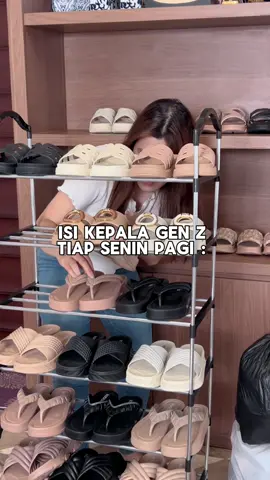Hari senin selalu menakutkan untuk gen z 😭🙏🏻 #harisenin #genzkerja #jualansandal #belanjaditiktok 