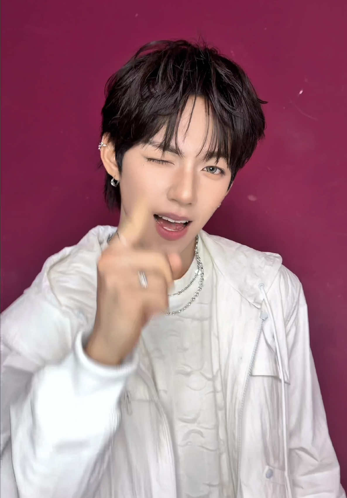 #AHOF 은 #아홉 선배님과의 챌린지를 좋아해?🤥  #SHUAIBO #JL  #피노키오는거짓말을싫어해 