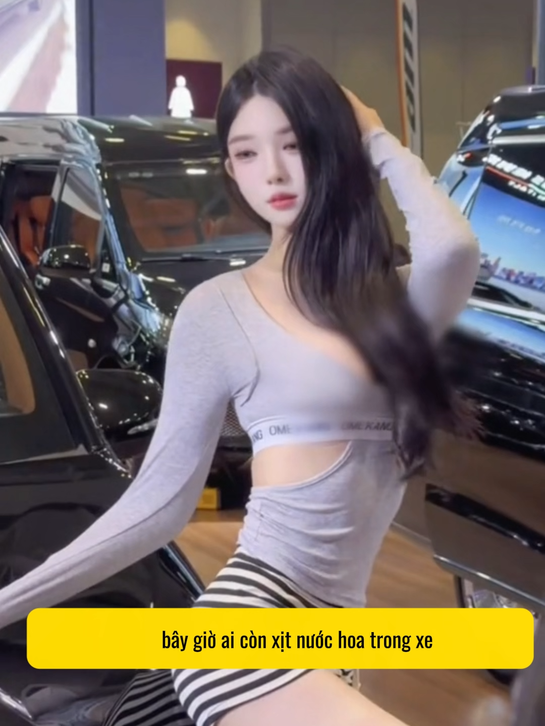 “Chất sáp đặc không chảy, không biến dạng dưới nhiệt độ cao trong xe, giữ nguyên chất lượng dù xe để lâu dưới nắng.” #linhmeo #SapThomCoDien #sapnuochoa #sap #sapthom #NuocHoaMini #PhongCachCaTinh #HuongThomCaNgay #NuocHoaTuiXach #HuongThoThuanKhi #xuhuong #trending #xedep #viral #oto