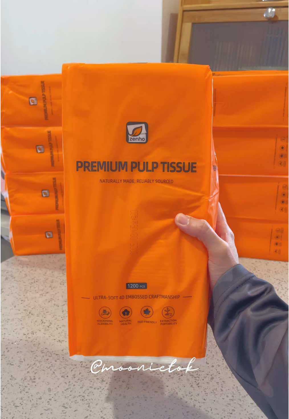 Tisu rumah tak perlu risau lagi! 🏡 Zenho 5 Lapis 10Packs: 🌸 Gebu & super lembut ✨ Saiz besar & mudah guna ✅ 1200 helai / pek 💧 Serap tinggi & tahan lama 💛 Pulpa kayu premium, selamat untuk kulit Praktikal & sesuai gantung harian!  #tissue #tisu #hangingtissue #tisugantung #tisuviraltiktok 