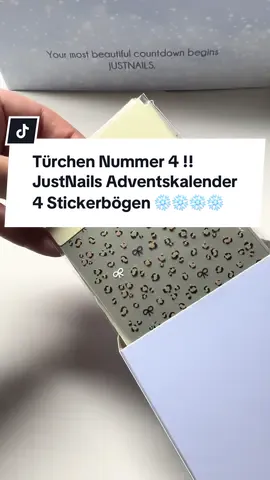 JustNails Adventskalender Türchen Nummer 4!! ⭐️⭐️⭐️⭐️ Heute gibt's 4 Sticker-Bögen für schöne Winterliche Designs ❄️ #adventkalender #winter #nagelsticker #adventkalenderauspacken 