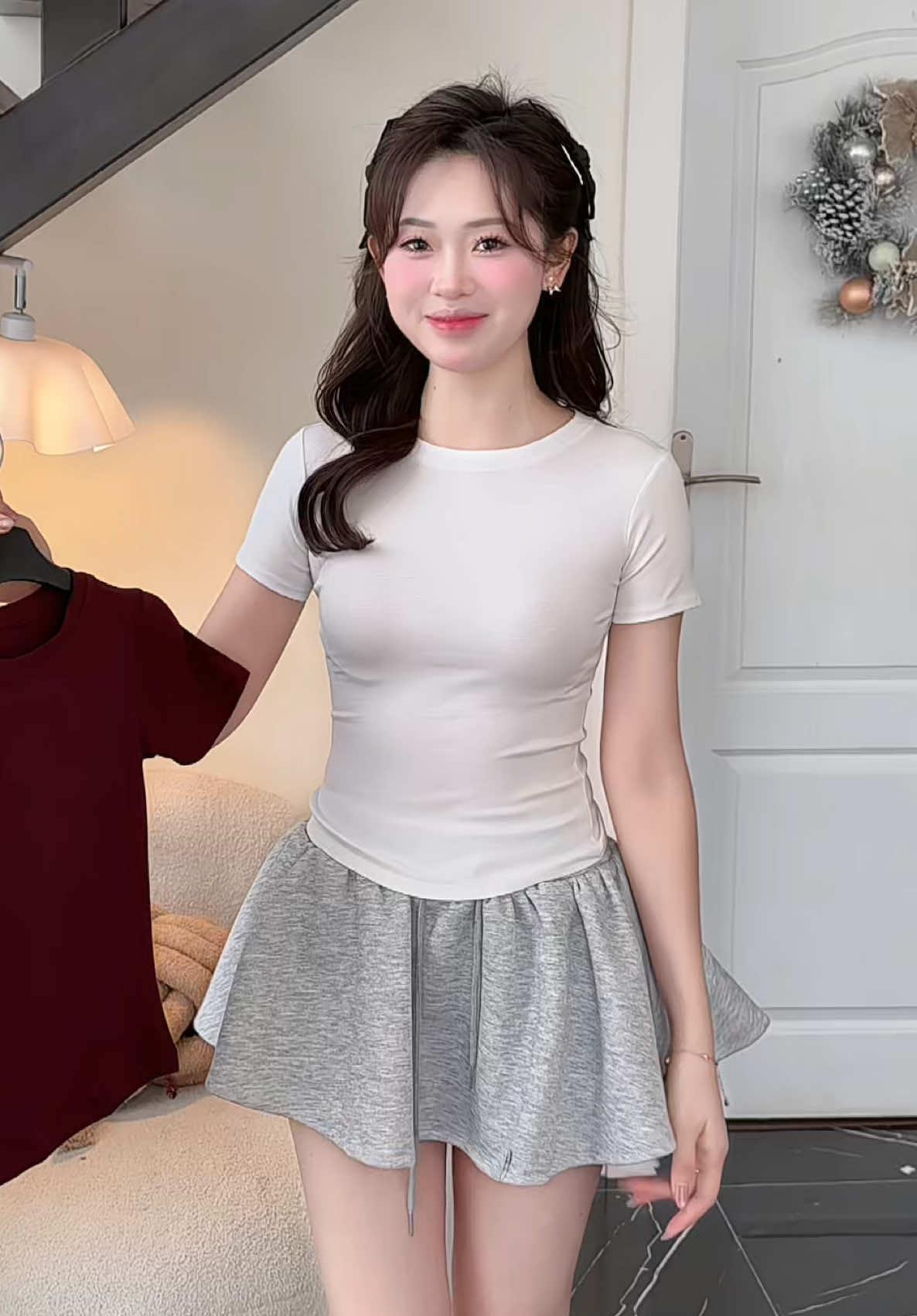 Áo thun là là form phải xinh chất phải mê như này nha #bellalook #thoitrang #changthoitrang #fashion #reviewlamdep 