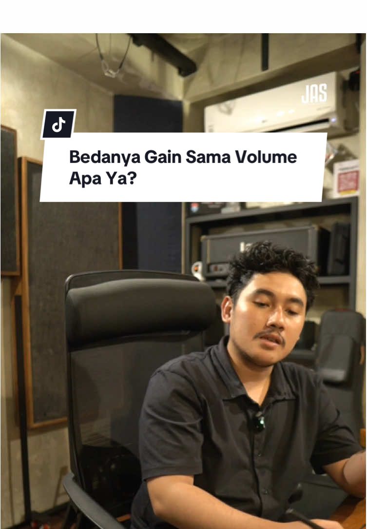 CULAS BALANCING AND PANNING 💻 Bareng Kak Daffa, cuplikan kelas kali ini membahas tentang perbedaan gain dan volume. Simak yuk! 👀🤏🏻 Masih kepo? Makanya daftar di JAS! #balancingpanning #mixingmastering #culas #jogjaaudioschool #jas 