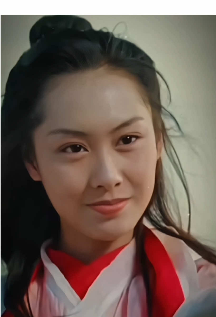 Em bỏ qua cho anh, không phải vì anh đã thuyết phục được em...Mà vì em không hề có ý bỏ mặc anh đâu.         #chautinhtri #Tinhgia #stephenchow #tinhgia7979 #周星驰 