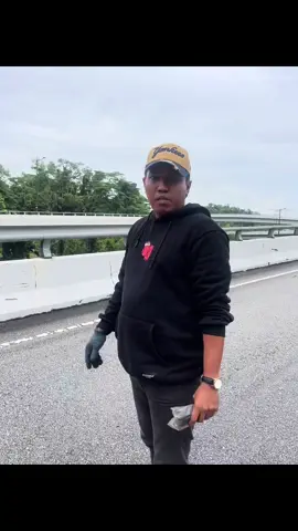 Clear inchong istana.. tumpang lalu tuanku.   #claimadvisor #EK7 #callman