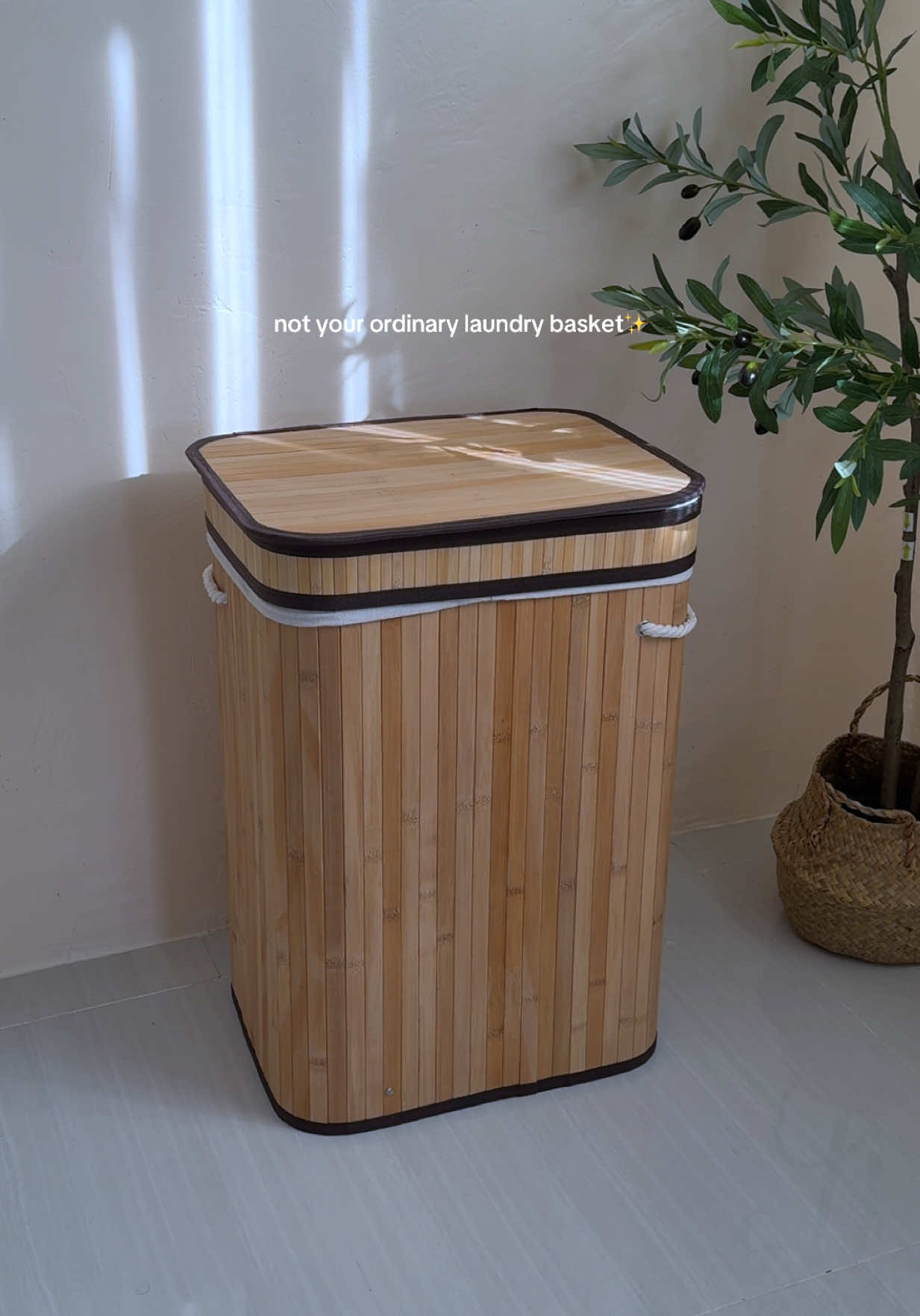 Aesthetic Laundry Hamper! This is a must have kung gusto mo umaliwalas yang bahay niyo at hindi halata ang mga laundry niyo! Hindi lang maruming damit pwede rin mga gamit or laruan ng mga chikiting niyo! #laundryhamper #bamboolaundrybasket #laundrybasket #bamboolaundryhamper #homeessentials 