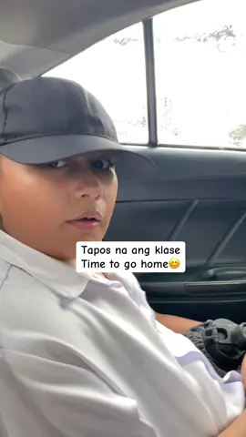 He’s a little sad because he still want to play badminton but its raining maonang mo uli nalang😊#fyp #kiwinoy #bibongbata 