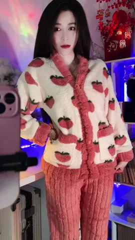 Ngủ ngon hay không là khúc này nà #sarahduongreview #sarahduonglive #sarahduongvlog #bongulong #dongumuadong 