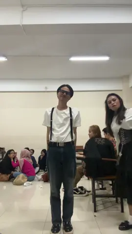 Lutcu bgt aktor kita ini #fyp #fypシ #fypシ゚viral #teater #unpam 
