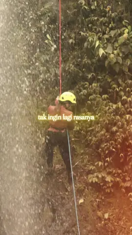 asmara hancur canyoneering solusinya 🔥                                          #fyp #fyppppppppppppppppppppppp #canyoneering #malino 