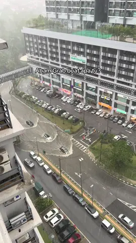 Grab riders truly are our heroes!  📅 4 Dec 2025 @GrabMY 