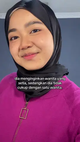 km gila cewe, kalo aku tergila gila sama scora 😋