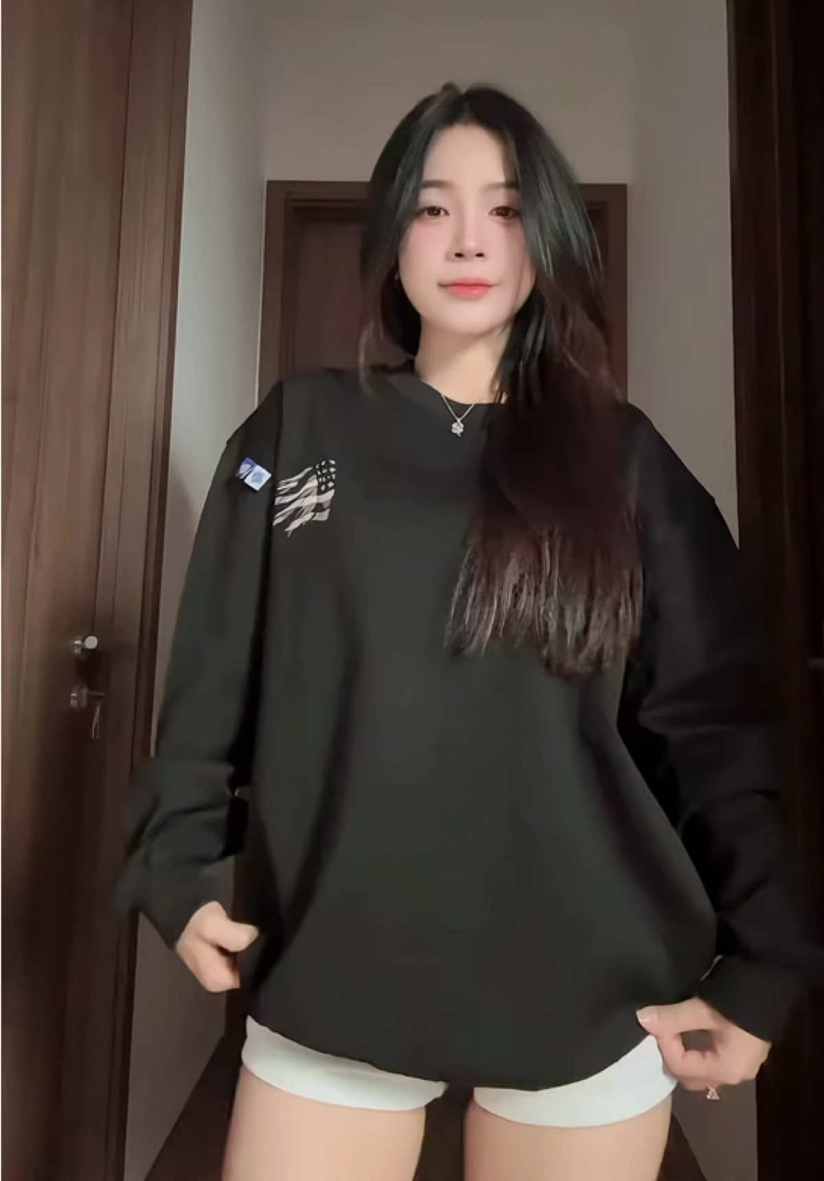 Nép vào tay anh thấy ấm 🌝#fide #fidé #sweaterfide