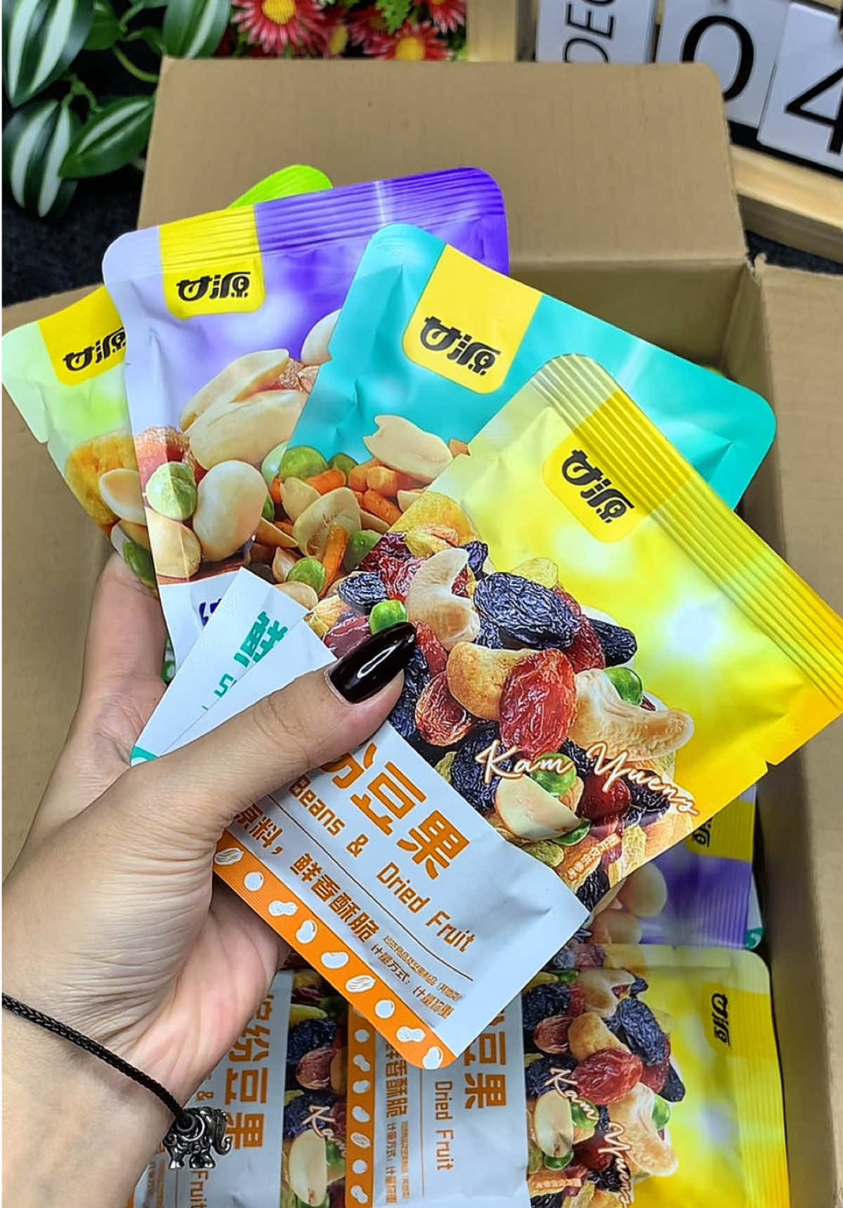 Trả lời @Lê Thị Thanh Tâm combo 16 hoặc 32 gói hạt mix ăn mằn mặn ngọt ngọt đưa miệng lắm lun nè  @Thị Hồng Nhung  @Thị Hồng Nhung  #hatmixdinhduong #anvat #hatmixvi #hatdinhduong #hatmix 