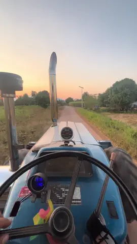 รู้เรื่อง🤣🚜🎋#ช่างตั้มรถไถฟอร์ด #วัยรุ่นความหวาน🎋 #เทพท่อไอเสียวังม่วง🌾💸 