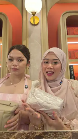 bersama kaka cantul aq😙🤏🏻