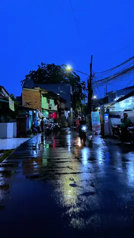 Videonya boleh di ambil, engga follow gpp, di izinin. #mediawb #bekasi #hujan #fyp #foryou 