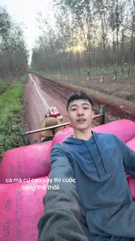 người ngợm dơ hầyy🤣#xuhuong #cafe 