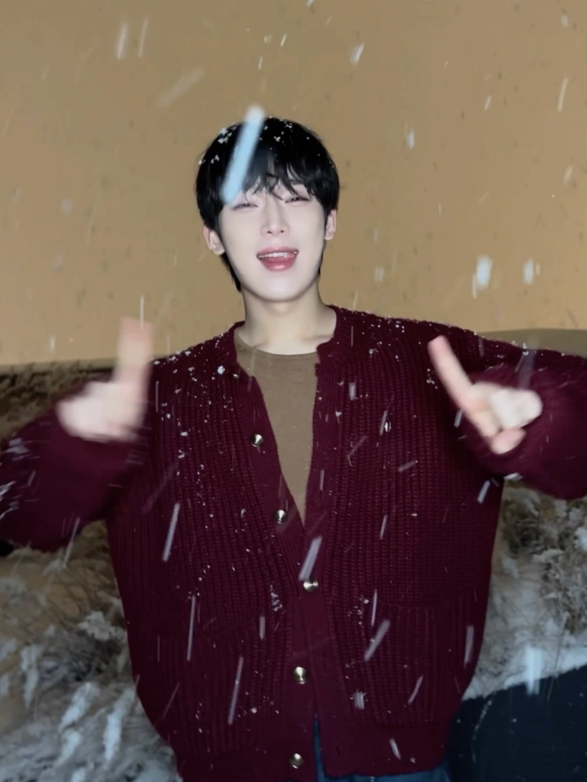 밖에 눈 온다 ❄️ #SUNOO #ENHYPEN