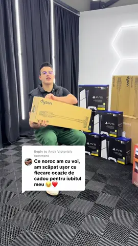 Replying to @Anda Victoria Urmeaza super promotii si un concurs pe cinste cu ocazia Craciunului!  #flashdetail #christmas #craciun #reduceri #detailingauto 