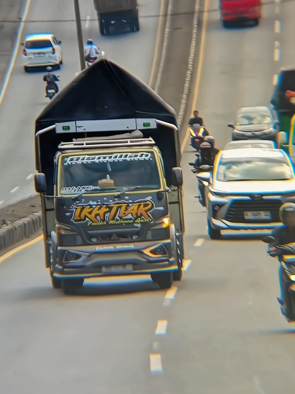 jan ra sopan belasss #storytruck #trukmodifikasi #cantermaniaindonesia #fyp #foryoupage 