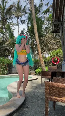 This is a slow TikTok but it's funny 🎶 #vocaloid #mikuhatsune #mikucosplay #brazilianmiku #vocaloidcosplay 