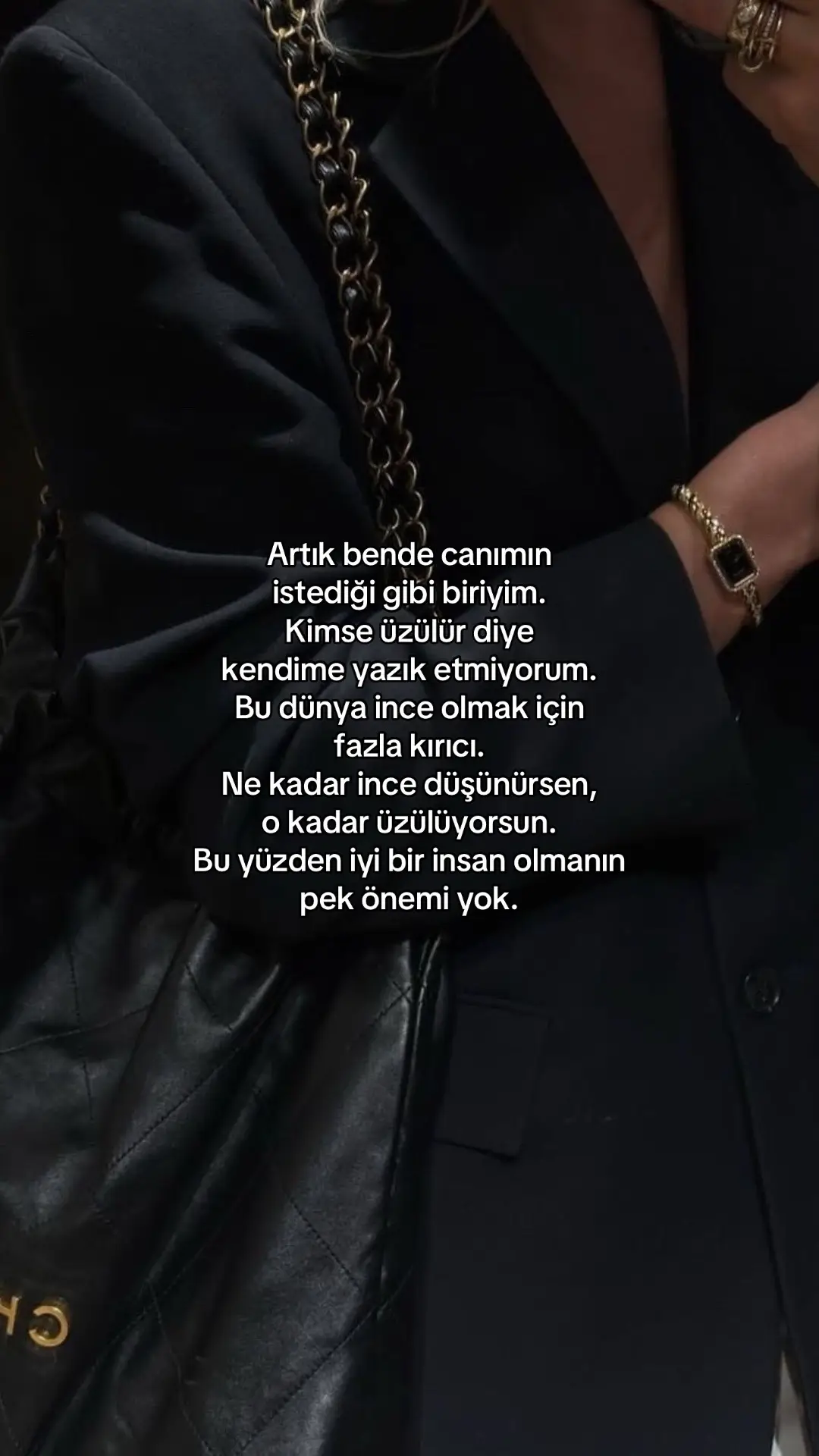 #beniöneçıkart #kesfetteyiz 