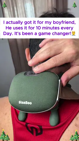It’s like having my own personal masseur at home! 🤩 #massager #backpain #relax #massagemachine #neckmassager 