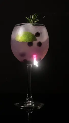 🎄When in doubt what to buy for Christmas… we got you covered!✌️🛍️ #ChristmasIsComing #SmileOften #BeYou 