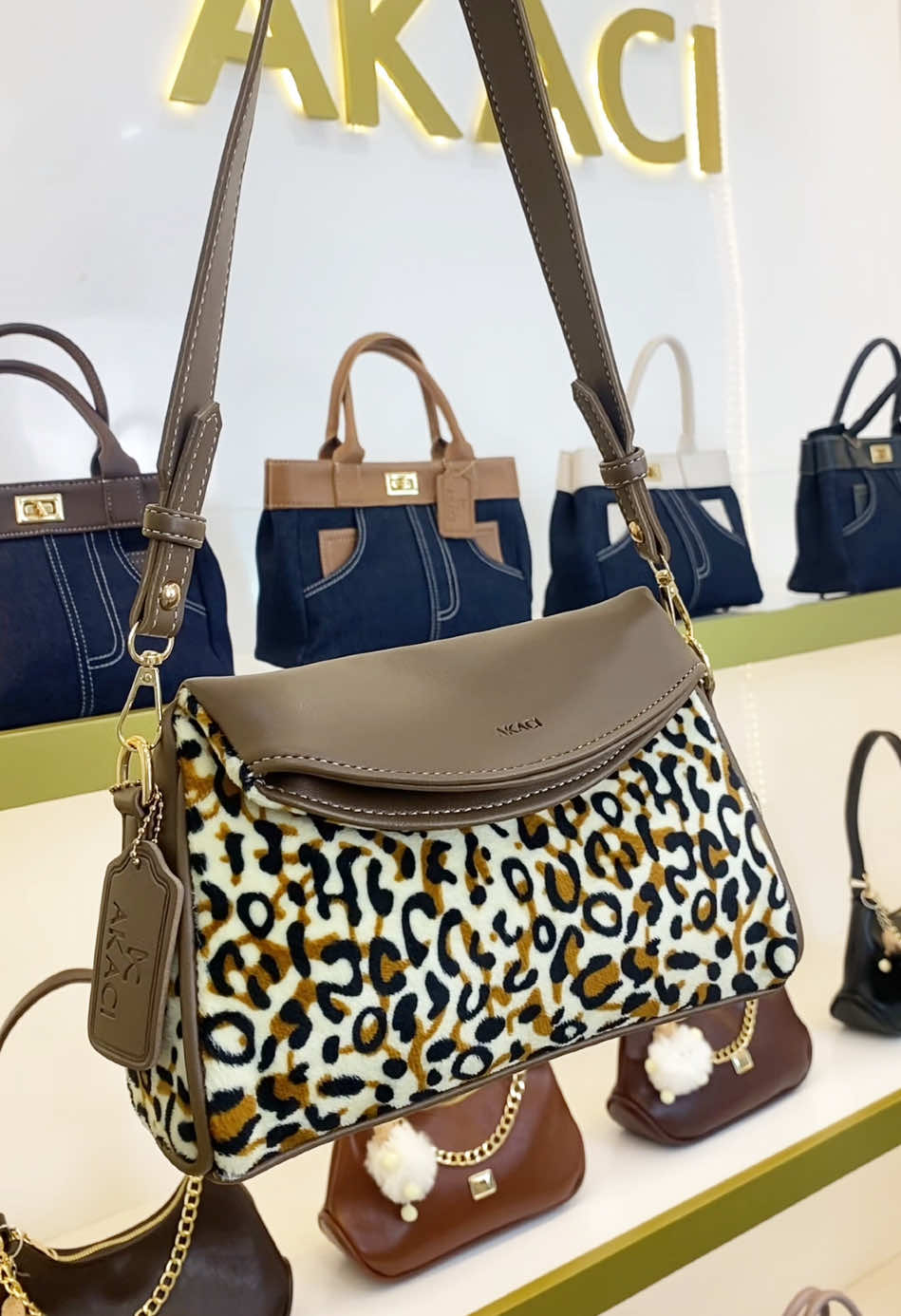 #akaci #belilokal #promoguncang1212 #murahberkualitas #tasmurah 