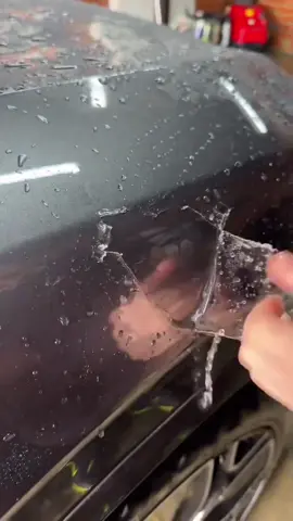 The high-pressure water gun will damage the installed PPF. Please avoid this situation. Have you ever encountered it?#ppf #carwrap #paintprotectionfilm #b2b #tpu 