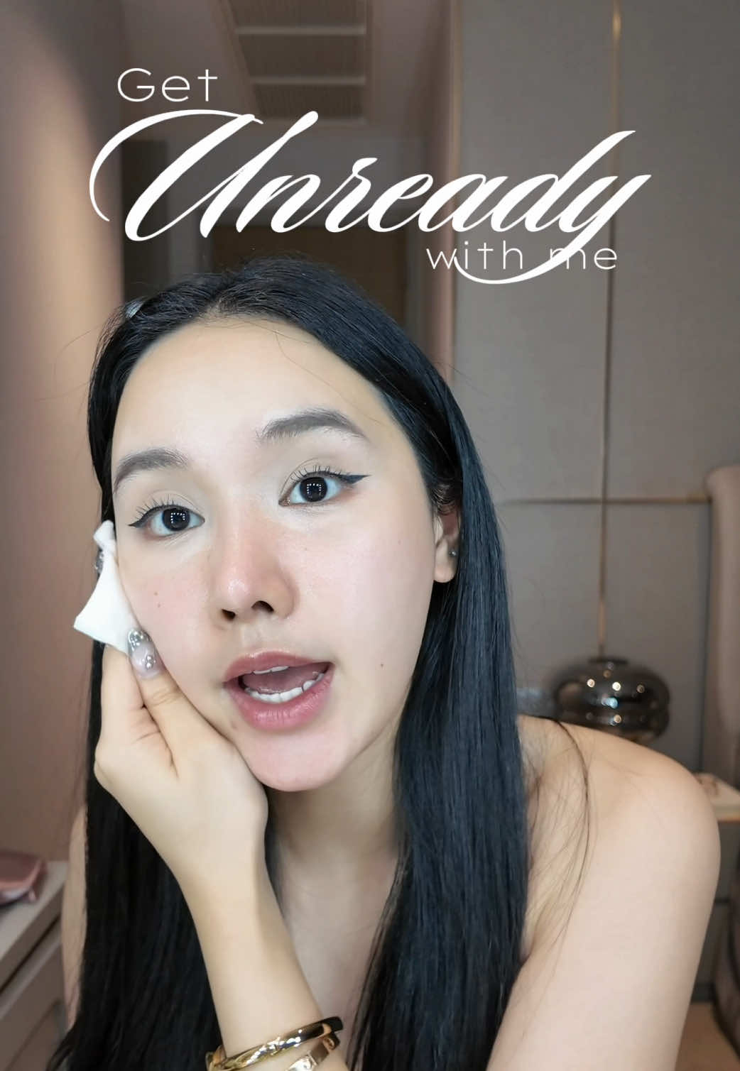 สมัยนี้ยังมีอยู่ไหม?              #YouDefine #FaceBalmNight #RivieraSuisse #RS