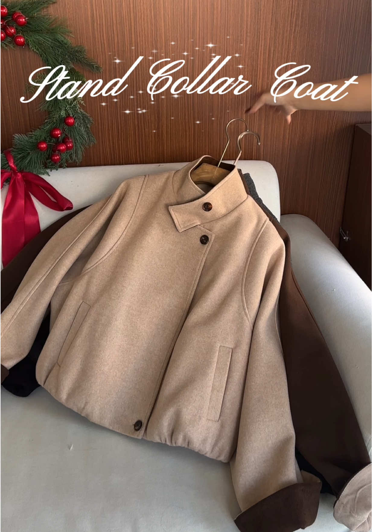 Nhìn kĩ chi tiết áo dạ mới nha ✨ #aokhoacnu #outfit #fyp #aokhoacda #phoidoxinh 