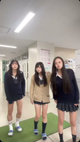 LJK終了まじかの３人組がとおりまふ🛵#fyp #ljk #思い出投稿 #卒業まであと26日#バイク女子 