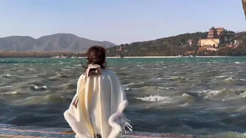 Nếu không thể làm công việc mình thích, hãy yêu thích công việc mình đang làm. Chỉ có như vậy, mới có thể biến những ngày tháng sống trên đời này thành những ngày tươi đẹp hơn. #fyp #xh #viral #xuhuongtiktok #fypシ゚ 