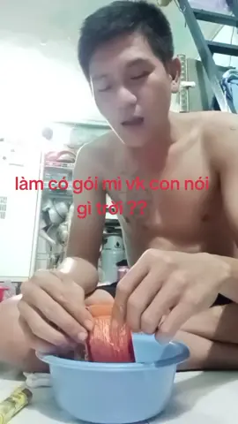 #xuhuong có gói mì nói giữ vậy 