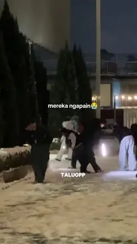 kocak banget😭 tpi lucu semua pada ikut nyariin cincin songha😭 #smtr25 #smtrainee #smtown #kpop #fyp 