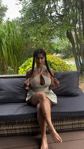 Me or a Disney princess? #yasminakhan #caribbeantiktokeurs🇭🇹🇬🇾🇹🇹🇸🇷🇯🇲 