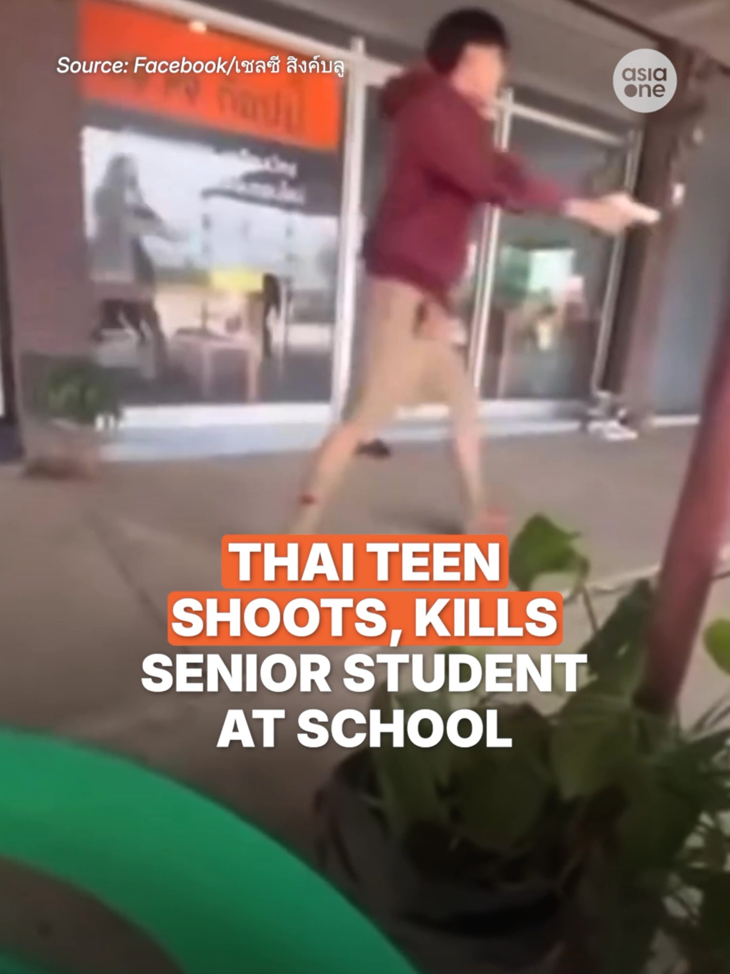 Police have arrested a 17-year-old student from a vocational school in the Nakhon Ratchasima province of Thailand after he allegedly opened fire on a group of seniors, killing one and injuring another. A video circulating of the incident shows a group of men confronting the accused outside a shop, and the latter taking our a pistol and firing shots. He has claimed self-defense. #thailand #news #shooting #death #crime