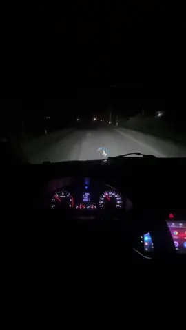 Tình yêu đôi lúc không thể chỉ nói mãi bằng lời được:((