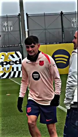 pedri His idol   iniesta🎖️🪄#fcbarcelona #pedri #iniesta #veiws #paratiiiiiiiiiiiiiiiiiiiiiiiiiiiiiii 