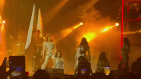 Sexbomb opening number at Araneta Coliseum.  #TheSexbombConcert #sexbomb #concert #viralvideo #fyp 