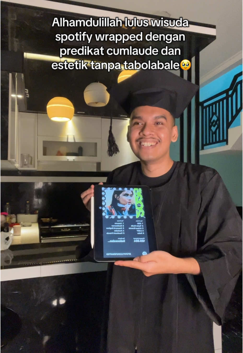 Alhamdulillah spotify wrapped 2025 ini cumlaude😭