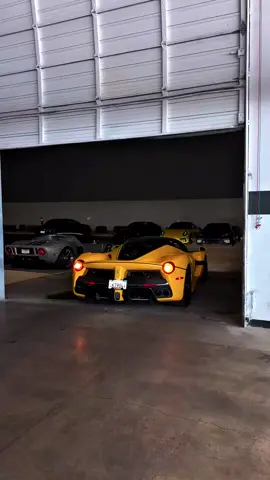 dream duo #ferrari #Bugatti #dontflop #viral #freecarclips 