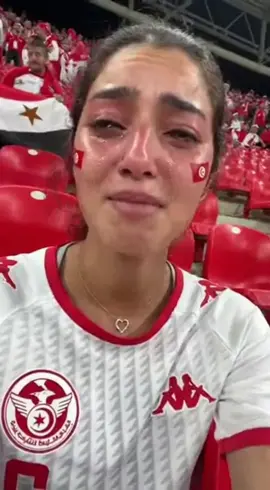 شاهد ردة فعل مشجعة تونسية بعد خسارة منتخب بلادها على يد المنتخب السوري #fyp 