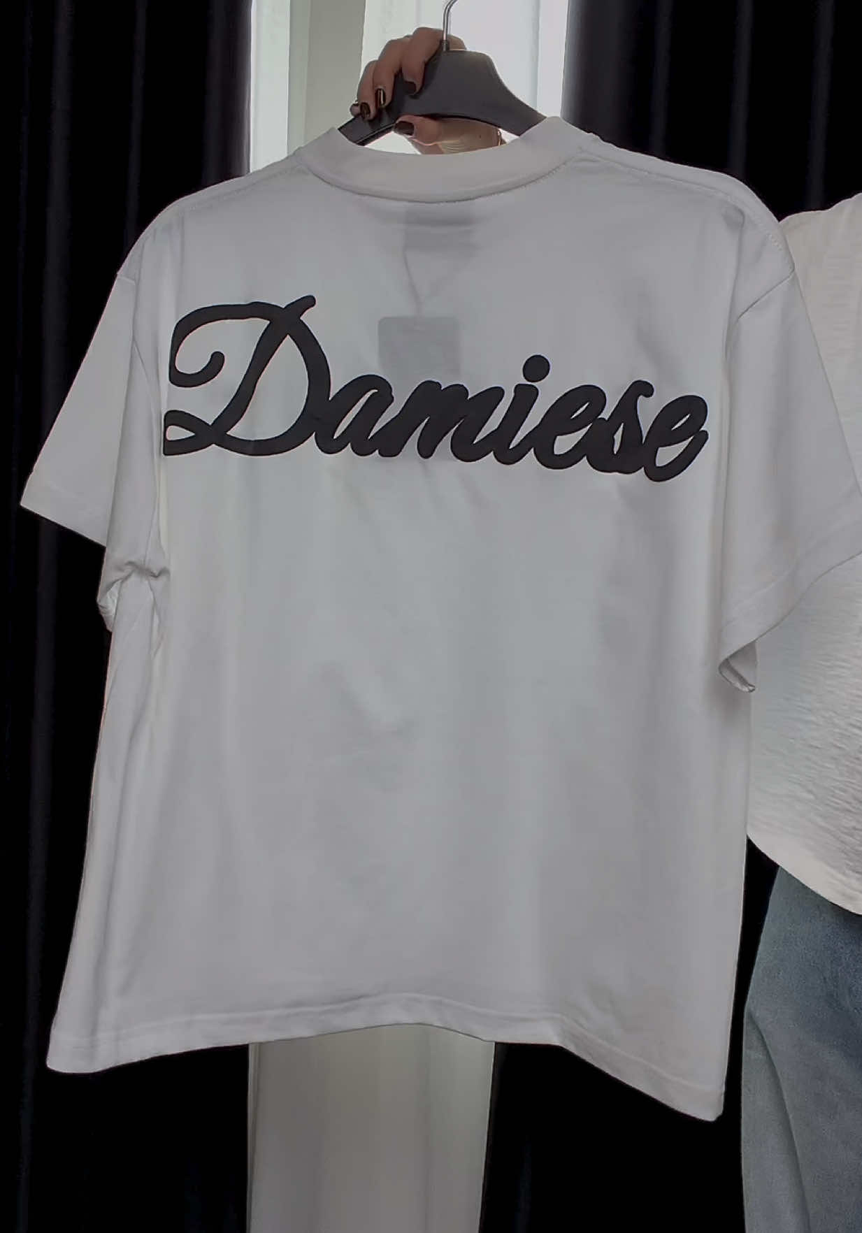 Phải mua thử áo nhà này nha sẽ ghiền á #tee #outfit #damiese 