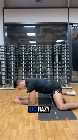 Jeśli zrobisz to 100 razy dziennie… Możesz robić 100 powtórzeń na cały dzień, jeśli nie jesteś w stanie to zrób 50 powtórzeń, bądź też 20. Pamiętaj, że bez względu na to czy zrobisz 100,50 czy 10 jest to dalej więcej niż 0! 💪🏻 Lecimy z tym 🔥 Zaobserwuj ten profil po więcej 💪🏻