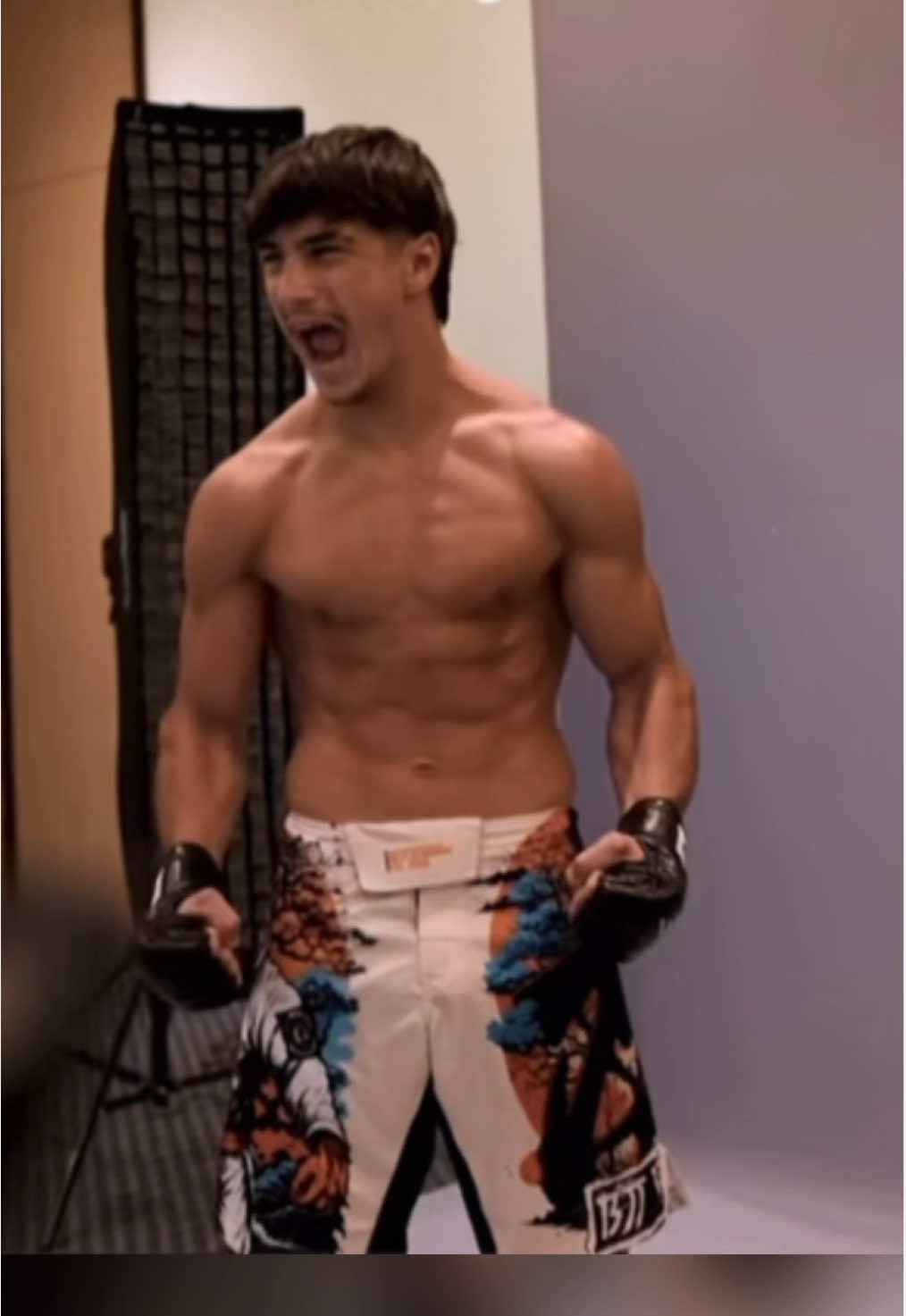 รอบนี้TikTok ไม่ได้เลือกเพลง ข้าเลือกเอง อะไรก็ไม่รู้ 😆🤭 #นักมวยหล่อ #รามาดานออนดาซ #Ramadan 🇱🇧🔥 #onechampionship #tigermuaythai 