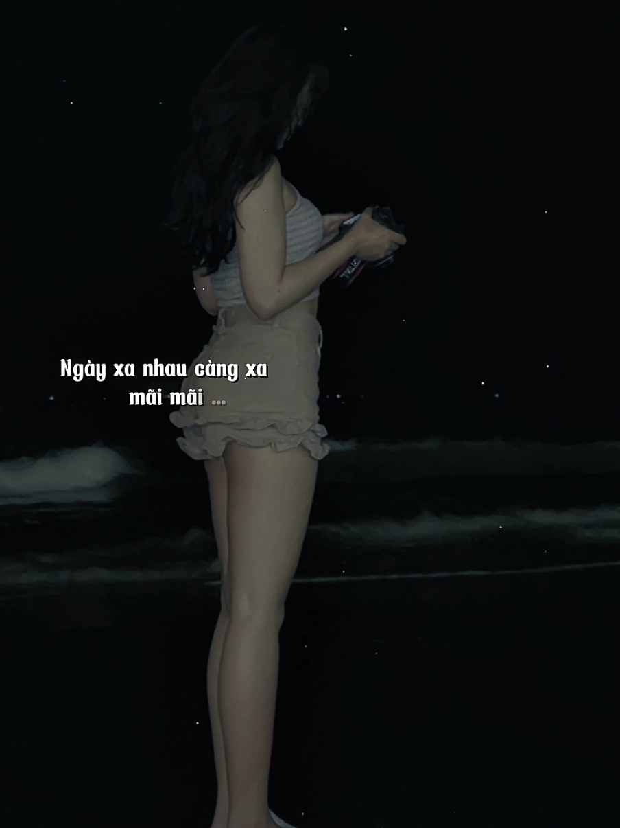 Nhưng đêm nay gọi tên em nghe tim giá buốt..