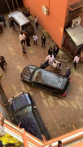 #samueletoo ❤️✨#Yschools# mood du moment ✨#papa Eto’o regarde en hauts 🤣🤧😭